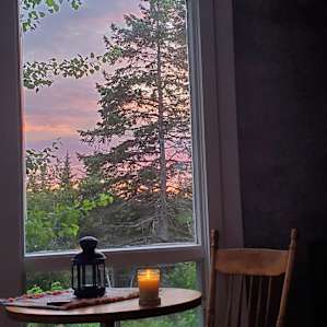 Hilltop Cabin for Two on Historical Homestead