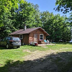 Adorable cabin!!
