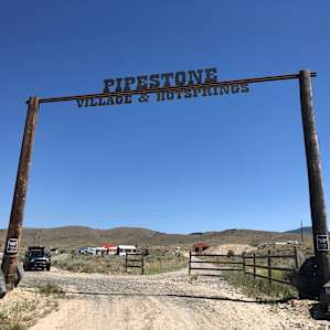 Pipestone Hotsprings Cabins