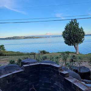 PNW Waterfront Yurt