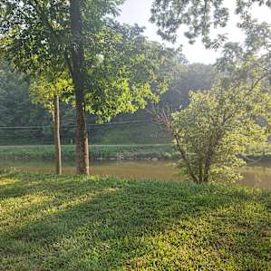 Rusty's Roost Tent Camp Sites π