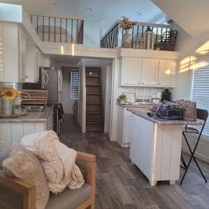 Arrow Acres Tiny Farmhouse - June