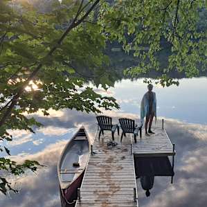 El Floretta Lakeside Tiny Cabin
