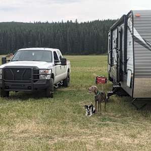 Our rig and doggos at Diamond P!