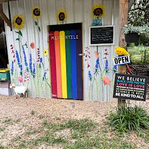 Goat House Farm - Tiny Cottage