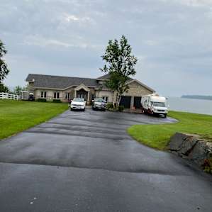 Enjoy Fall Colour tours