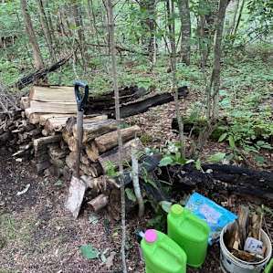 The site was immaculate, and the hosts provided water, wood and bear spray