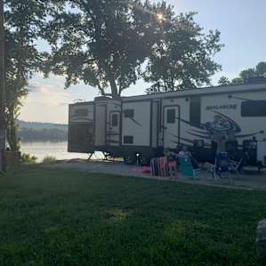Riverfront full hookup
