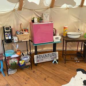 TIPI CREEK GLAMPING-Crazy Horse