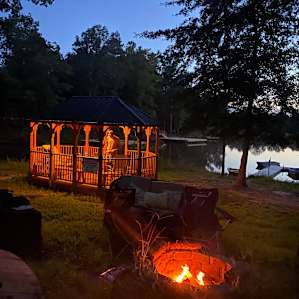 Great view in the evening by the fire pit!