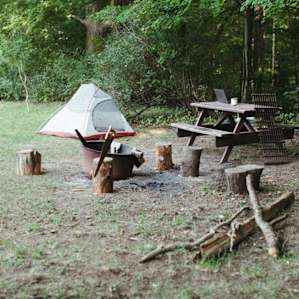 The site is well set up also for fires and sitting in a group, it was really really hot during my stay so I didn't light up the fire but this is a great location for gathering and staying up to stargaze.