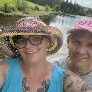Pond fun togetherness!