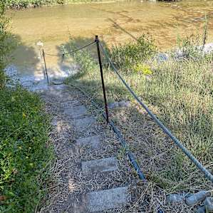 Path to the river.
