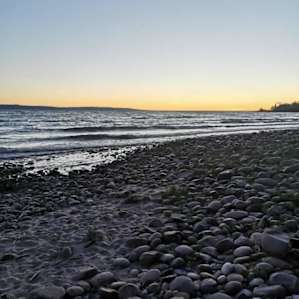 Lake Front Paradise