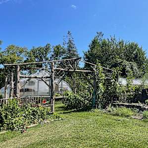 Historic Sundial Farm