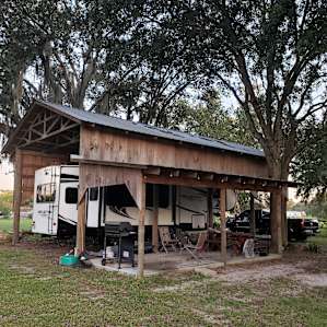Live Oak Cove ( covered barn)