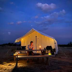Glamping by North Santiam River
