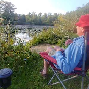 Peaceful Pond Side Retreat