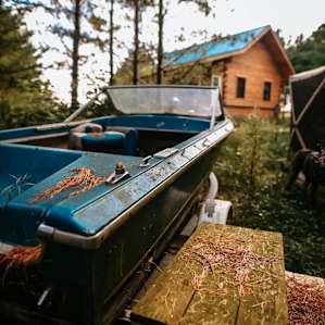 cool boat on site! Joan has some great plans for this!