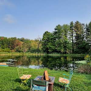 Songbird Suite on Large Pond