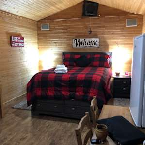 Cozy, cozy bed.