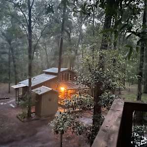 Treehouse Cabin Retreat
