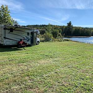 Backwater Paradise RV Lake Hope