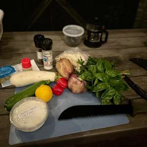 Dinner prep! Most of the ingredients came from the farm, and were harvested just hours before they were cooked 😍 the goat cheese was to die for and I was so grateful I didn’t have anyone to share it with..
