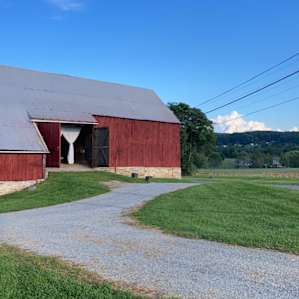 Big Red Barn Glamp w/ OutdoorShower