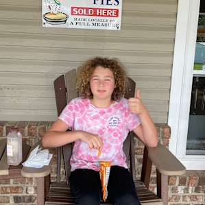 We had a beautiful drive via 115 to Shiloh General Store. It is Amish run and very popular. We enjoyed seeing all the food offerings; bought blackberry jam and wildflower honey to take home. Then had lunch on the porch. $5 for a sandwich and chips!