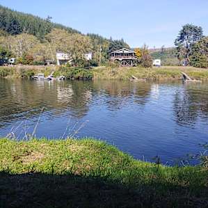 Boondocking on the Siletz River