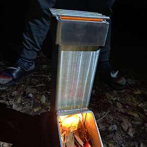 We got around to use the rocket stove I fabricated as a gift for my friend.