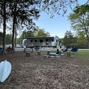 Shoreline RV Camping on Beaver Lake
