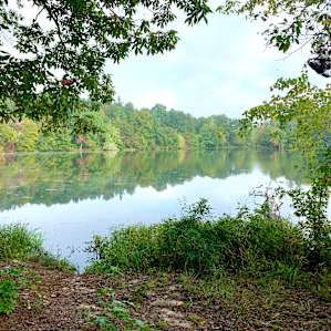 Lakeside Camp