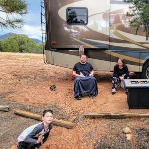RV stay at Treehouse Camp