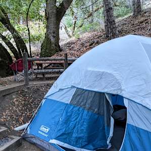 6 person tent, fits under the shaded area nicely.