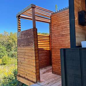 Shower area