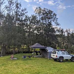 Maggie's Flat Creeksite Camp