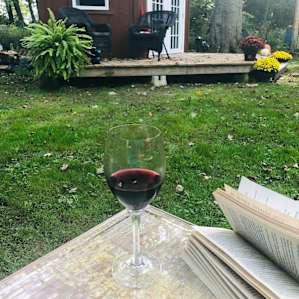 Cabin close to Lake Erie and Trails