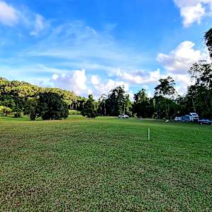 Mossman Creekside “Tati Farm” stay