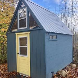 Modern Minimalist Bunkie