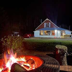 Awesome fire pit to stay warm