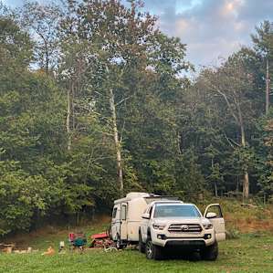 Traveler's Meadow Comforts