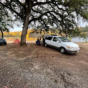 T14 - Lakefront Haven