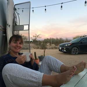 CopperBlue: Camper, Hot Tub & Stars