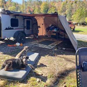 Serenity Haven Campsite #3 (30 amp)