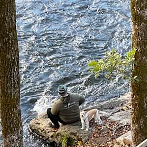 Little spot to relax or fish at end of pathway