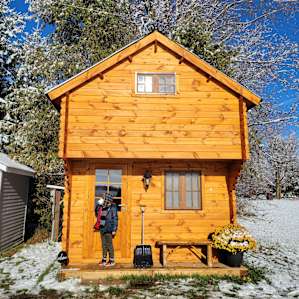 The Bluebird Bunkie - Elora