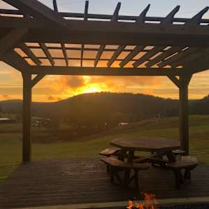 Hike to Winery, Full Hook Ups