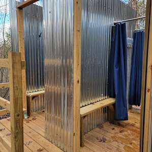 The showers well exceeded my expectations. How water soap and shampoo supplied. Well cleaned and maintain with amazing woodland views.